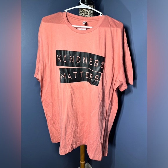 Women's 'Kindness Matters' Tshirt Size 2X NWT - Picture 1 of 4